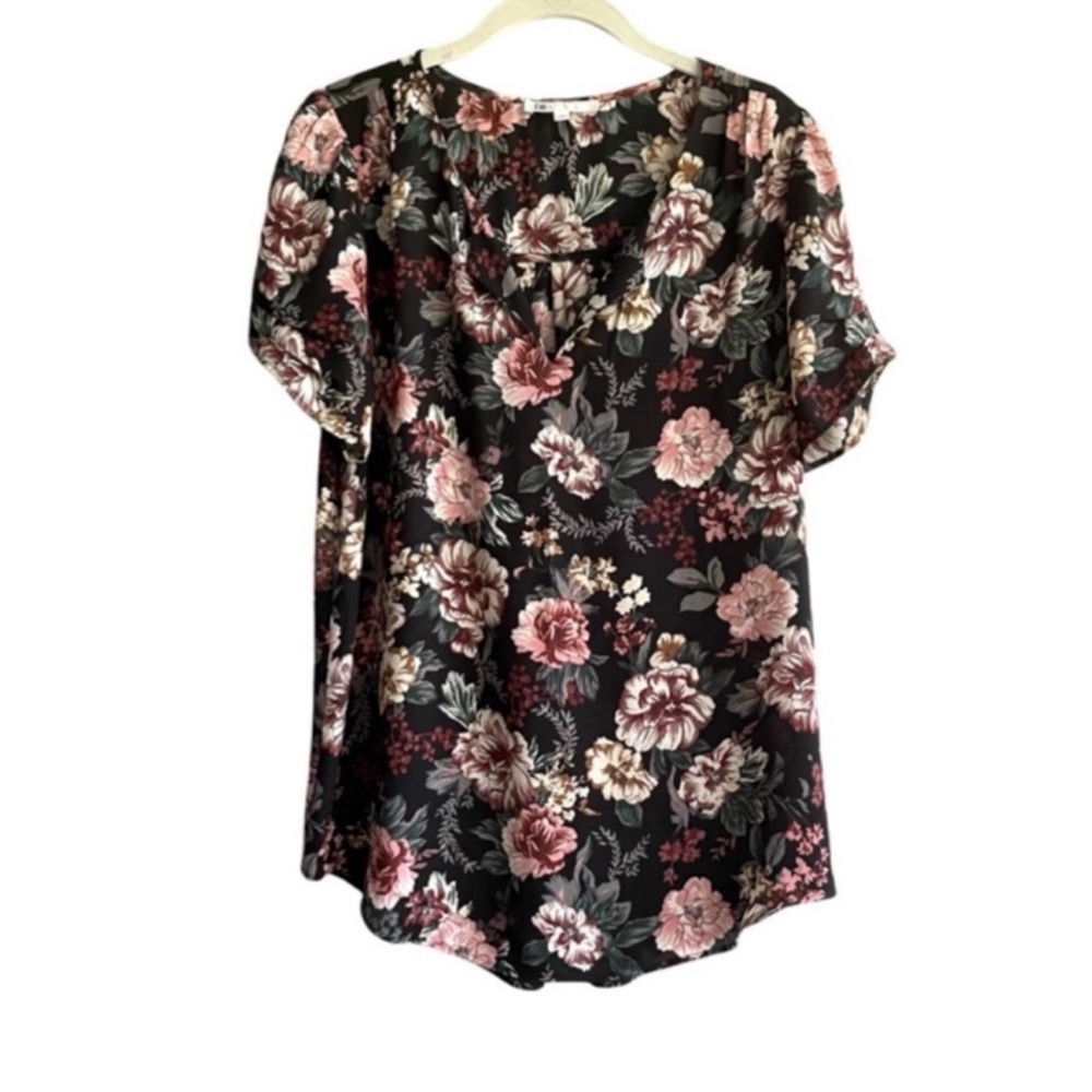DR2 Short Sleeve Blouse Longer Length Floral Top Black Gray Pink Size M